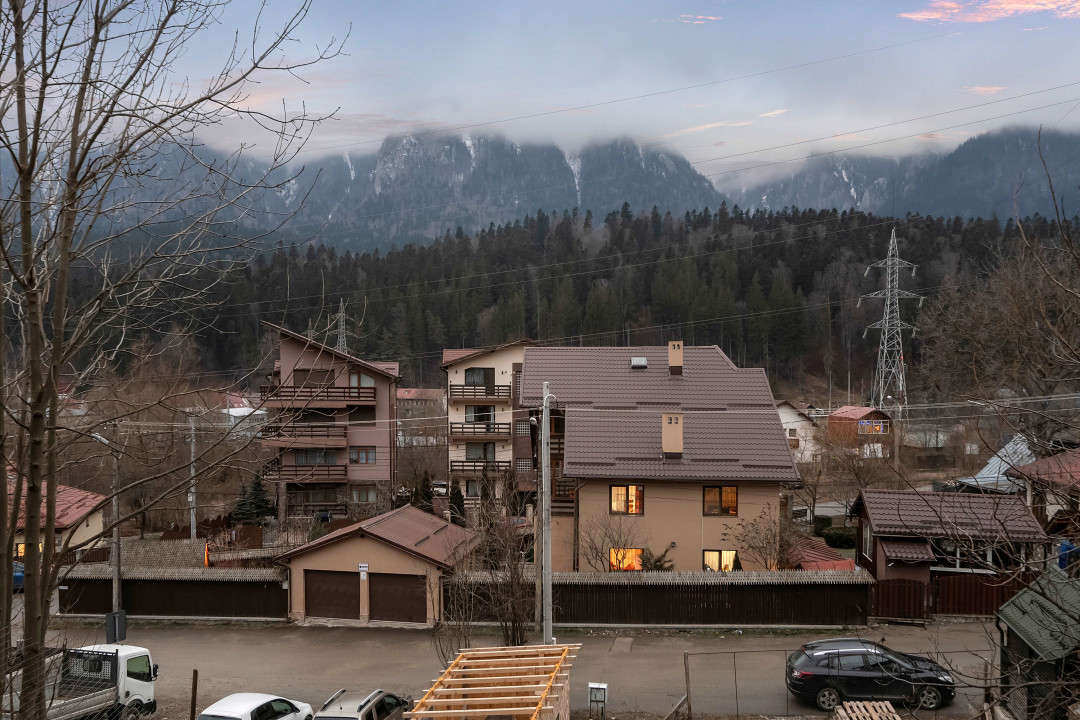 Casa din povesti Busteni, vedere superba, locatie excelenta