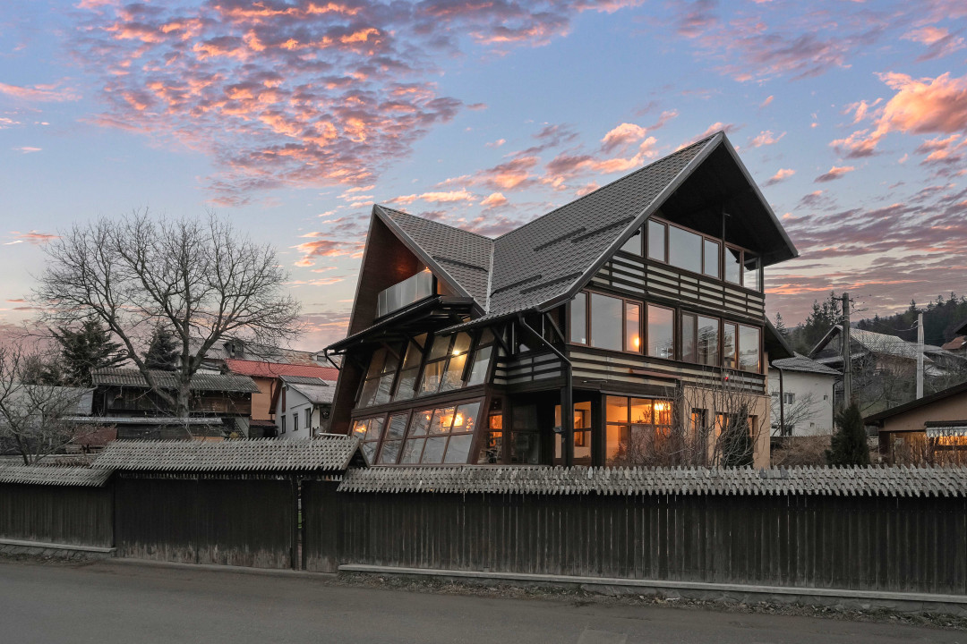 Casa din povesti Busteni, vedere superba, locatie excelenta
