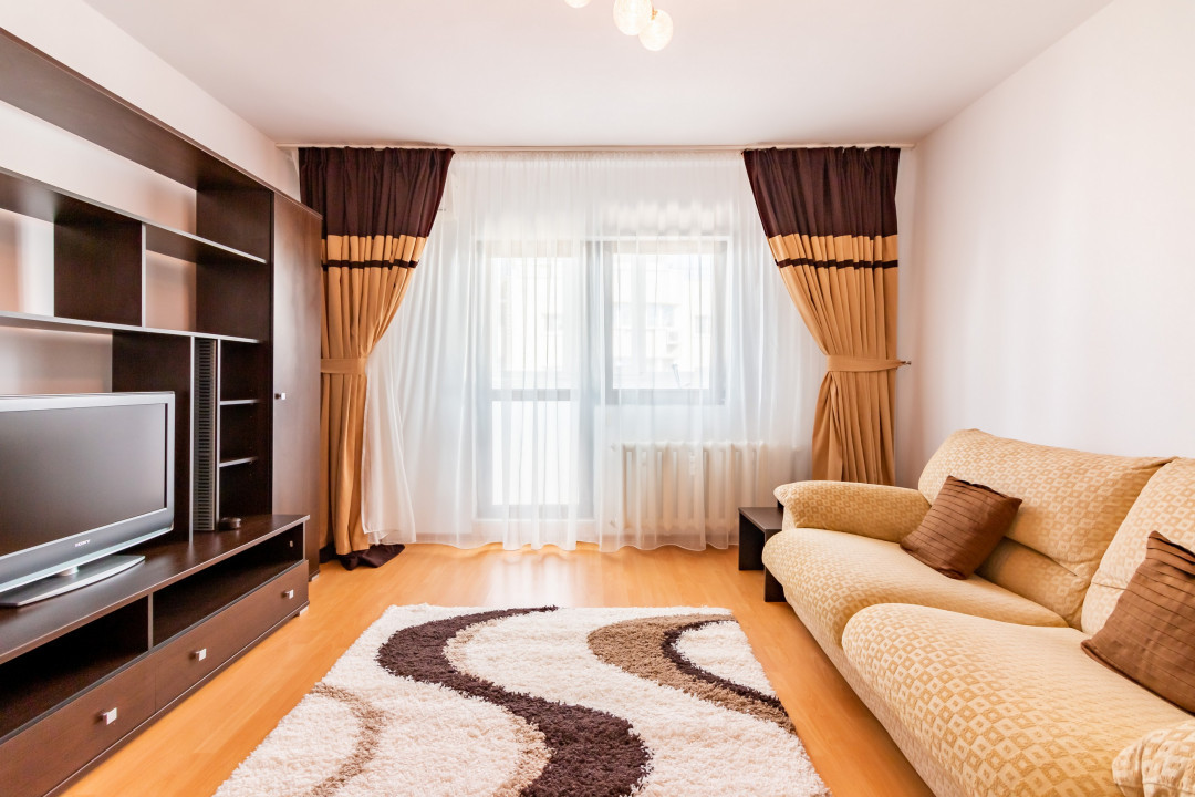 Apartament spatios 2 camere, 2 balcoane, Mall Vitan