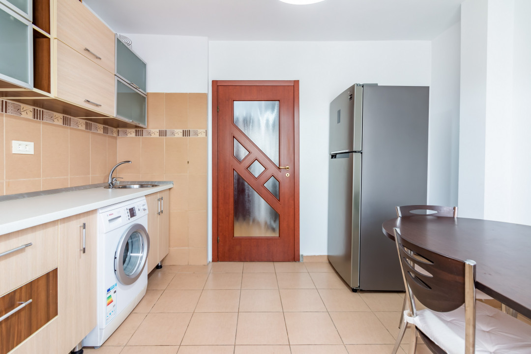 Apartament spatios 2 camere, 2 balcoane, Mall Vitan