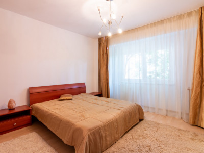 Apartament 3 camere strada Matei Basarab, 10 minute P-ta Alba Iulia, loc parcare
