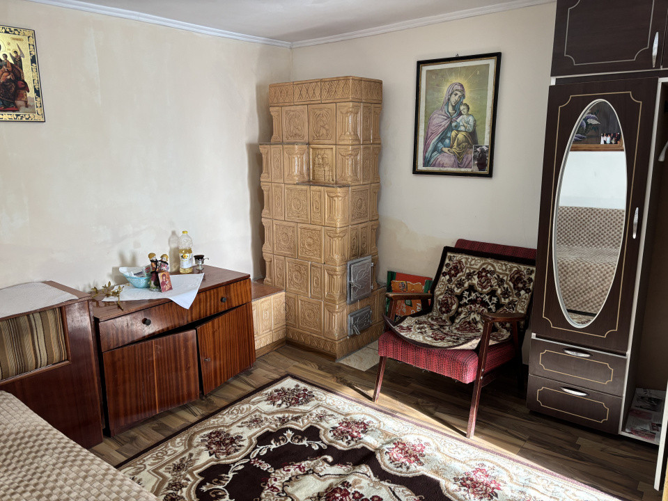 Casa gospodarului, bine întreținută, cu teren generos – Comarnic