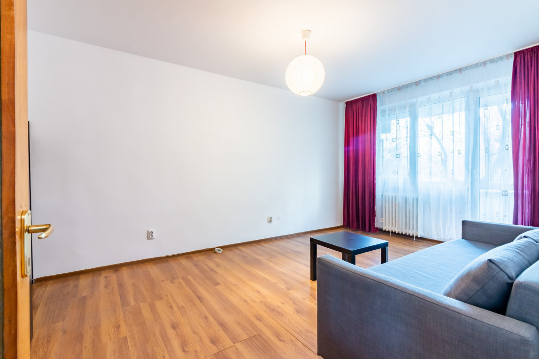 Apartament cu 2 camere vis a vis de Parcul Tineretului, etaj 1