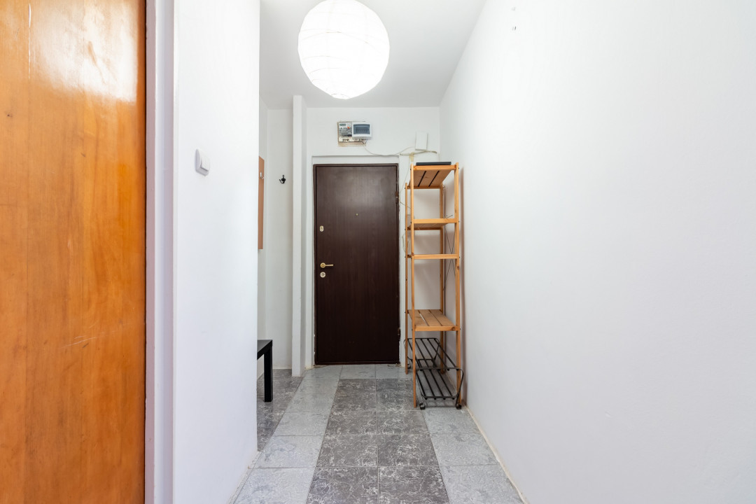 Apartament cu 2 camere vis a vis de Parcul Tineretului, etaj 1