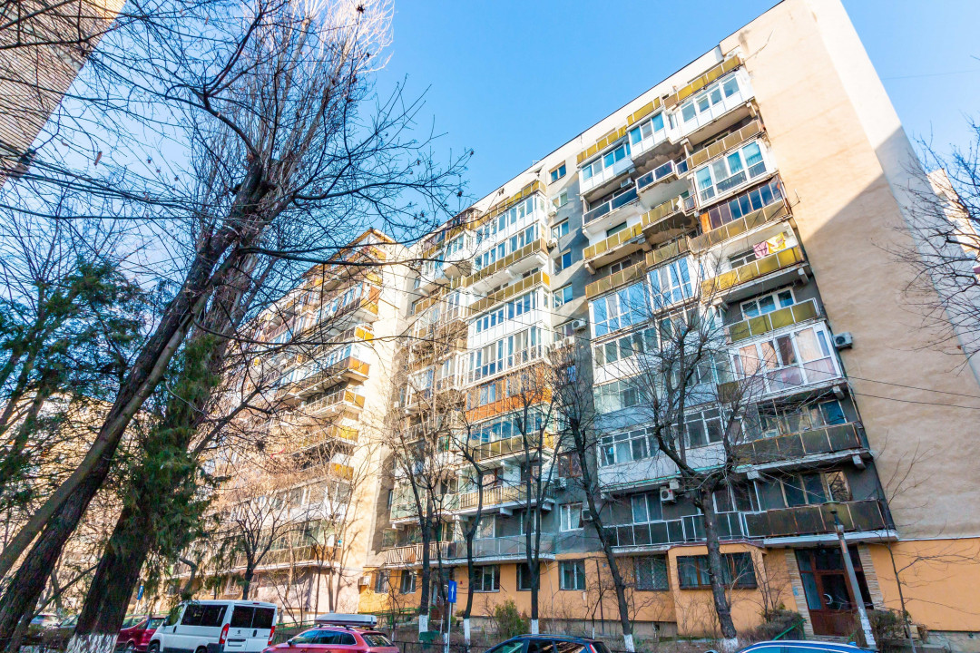 Apartament cu 2 camere vis a vis de Parcul Tineretului, etaj 1